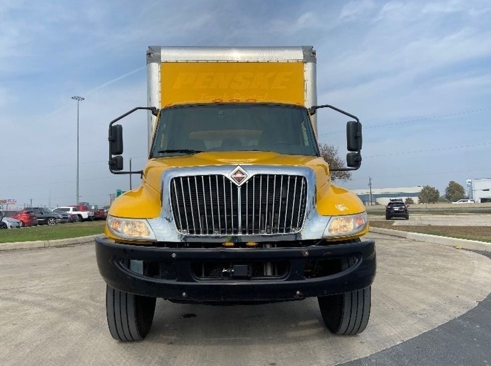 Medium Duty Box Truck-Light and Medium Duty Trucks-International-2021-MV607-San Antonio-TX-219,348\n\t\tmiles-$ 39,500 - Image 2