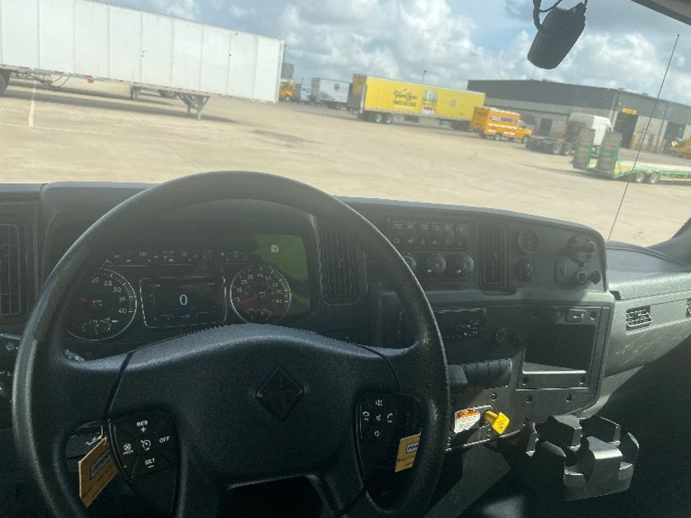 Medium Duty Box Truck-Light and Medium Duty Trucks-International-2021-MV607-San Antonio-TX-222,892\n\t\tmiles-$ 39,000 - Image 17