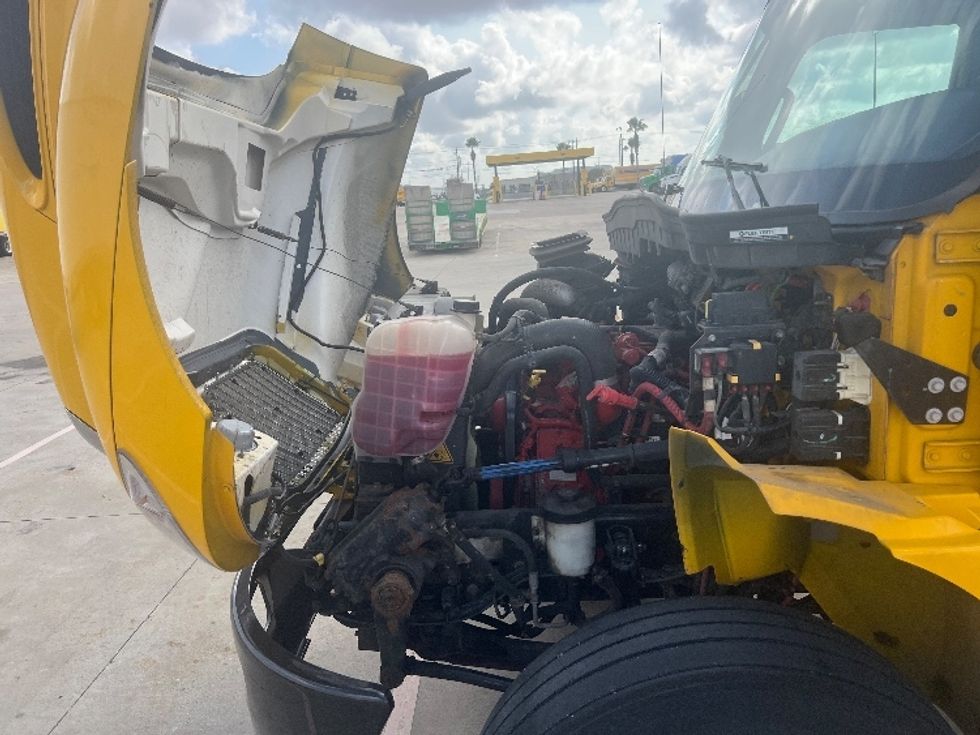 Medium Duty Box Truck-Light and Medium Duty Trucks-International-2021-MV607-San Antonio-TX-222,892\n\t\tmiles-$ 39,000 - Image 24