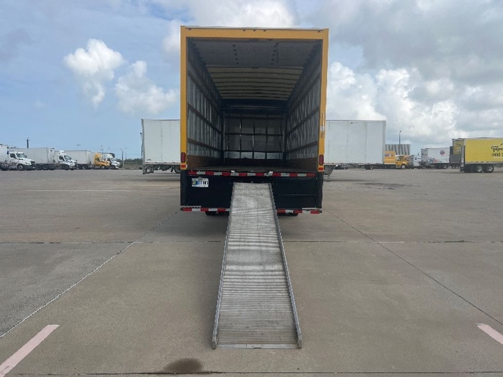 Medium Duty Box Truck-Light and Medium Duty Trucks-International-2021-MV607-San Antonio-TX-222,892\n\t\tmiles-$ 39,000 - Image 9
