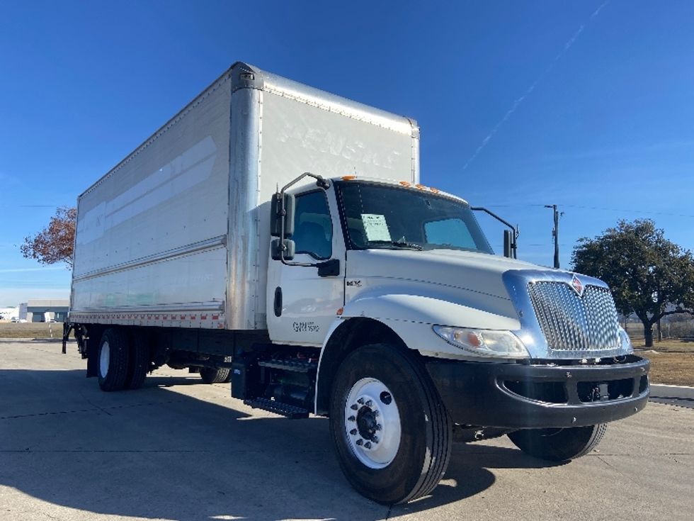 Medium Duty Box Truck-Light and Medium Duty Trucks-International-2021-MV607-San Antonio-TX-225,808\n\t\tmiles-$ 12,500 - Image 1