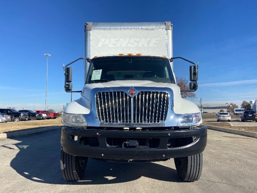 Medium Duty Box Truck-Light and Medium Duty Trucks-International-2021-MV607-San Antonio-TX-225,808\n\t\tmiles-$ 12,500 - Image 2