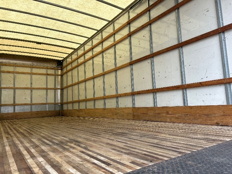 Medium Duty Box Truck-Light and Medium Duty Trucks-International-2021-MV607-San Antonio-TX-226,351\n\t\tmiles-$ 38,500 - Image 11
