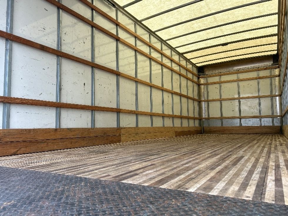 Medium Duty Box Truck-Light and Medium Duty Trucks-International-2021-MV607-San Antonio-TX-226,351\n\t\tmiles-$ 38,500 - Image 12