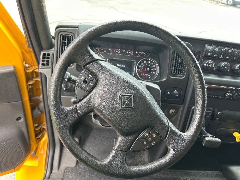 Medium Duty Box Truck-Light and Medium Duty Trucks-International-2021-MV607-San Antonio-TX-226,351\n\t\tmiles-$ 38,500 - Image 18