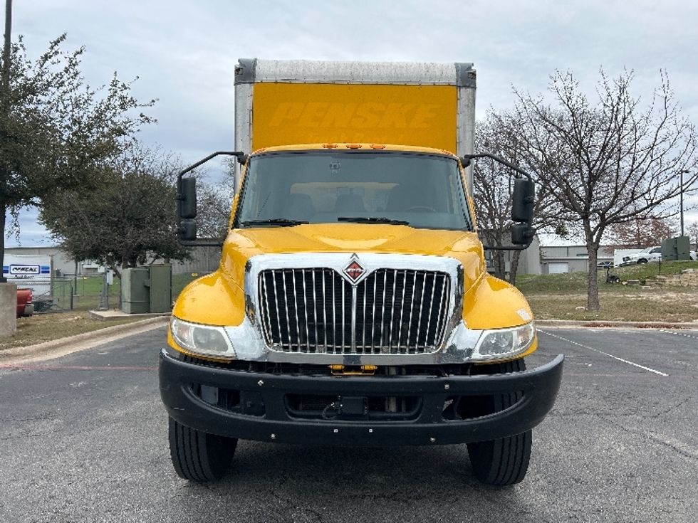 Medium Duty Box Truck-Light and Medium Duty Trucks-International-2021-MV607-San Antonio-TX-226,351\n\t\tmiles-$ 38,500 - Image 2