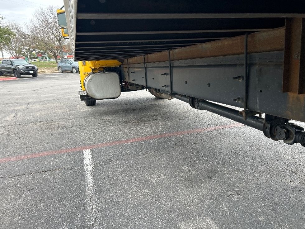 Medium Duty Box Truck-Light and Medium Duty Trucks-International-2021-MV607-San Antonio-TX-226,351\n\t\tmiles-$ 38,500 - Image 5