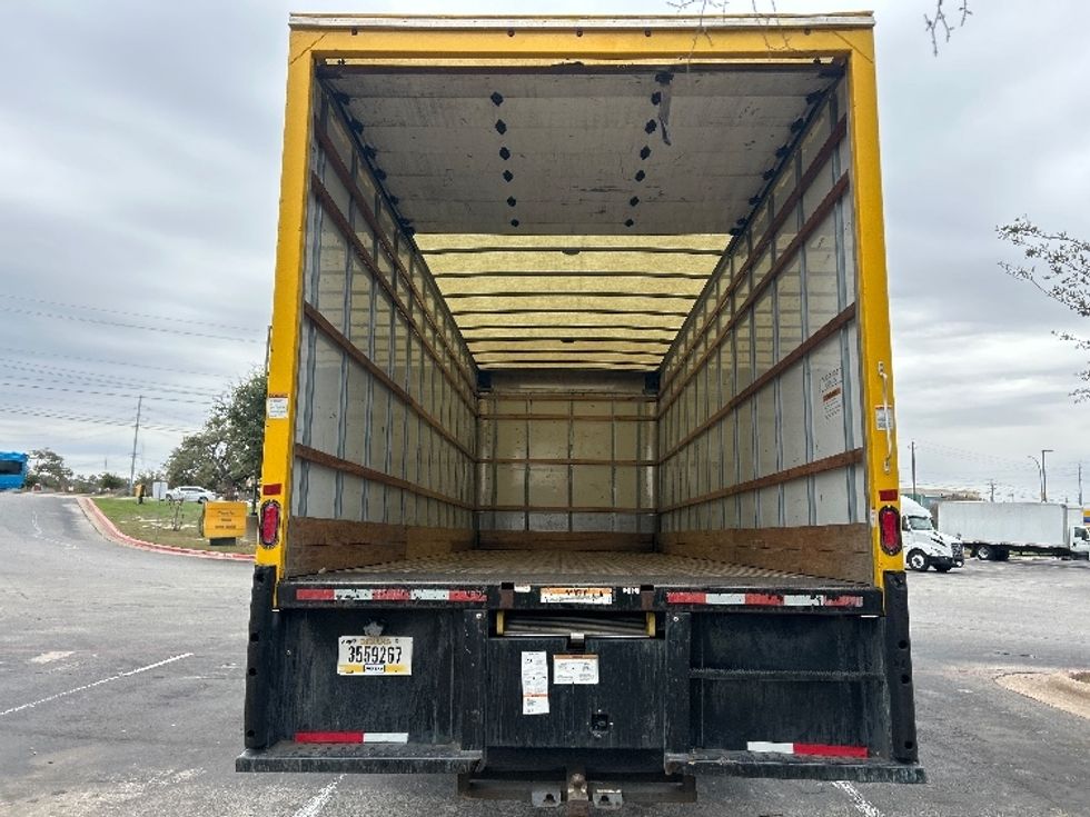 Medium Duty Box Truck-Light and Medium Duty Trucks-International-2021-MV607-San Antonio-TX-226,351\n\t\tmiles-$ 38,500 - Image 8