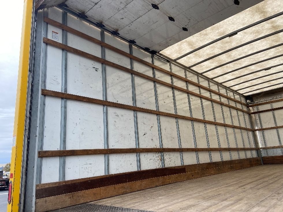 Medium Duty Box Truck-Light and Medium Duty Trucks-International-2021-MV607-San Antonio-TX-229,989\n\t\tmiles-$ 38,000 - Image 10