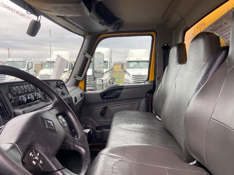 Medium Duty Box Truck-Light and Medium Duty Trucks-International-2021-MV607-San Antonio-TX-229,989\n\t\tmiles-$ 38,000 - Image 18