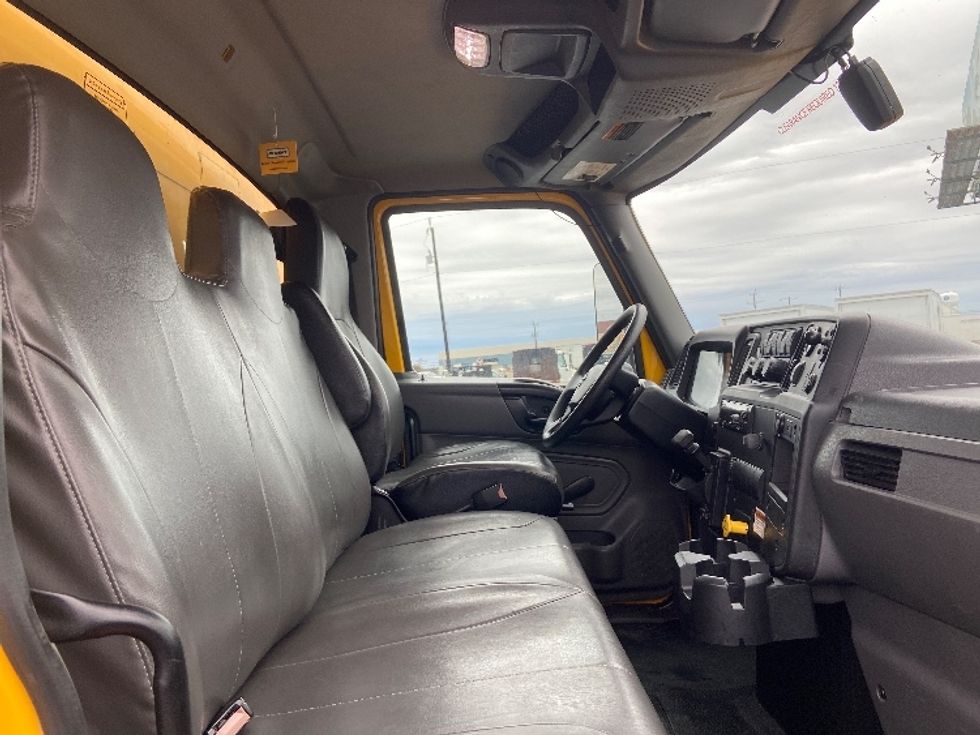 Medium Duty Box Truck-Light and Medium Duty Trucks-International-2021-MV607-San Antonio-TX-229,989\n\t\tmiles-$ 38,000 - Image 21