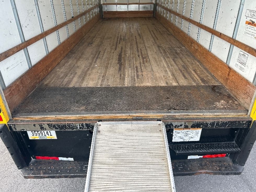 Medium Duty Box Truck-Light and Medium Duty Trucks-International-2021-MV607-San Antonio-TX-230,635\n\t\tmiles-$ 37,750 - Image 10