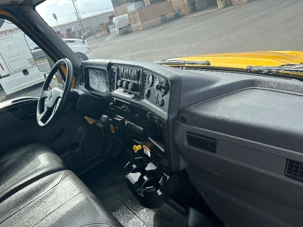 Medium Duty Box Truck-Light and Medium Duty Trucks-International-2021-MV607-San Antonio-TX-230,635\n\t\tmiles-$ 37,750 - Image 22