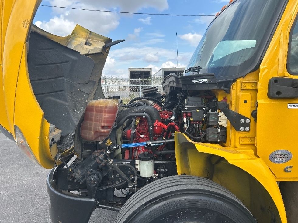 Medium Duty Box Truck-Light and Medium Duty Trucks-International-2021-MV607-San Antonio-TX-230,635\n\t\tmiles-$ 37,750 - Image 24