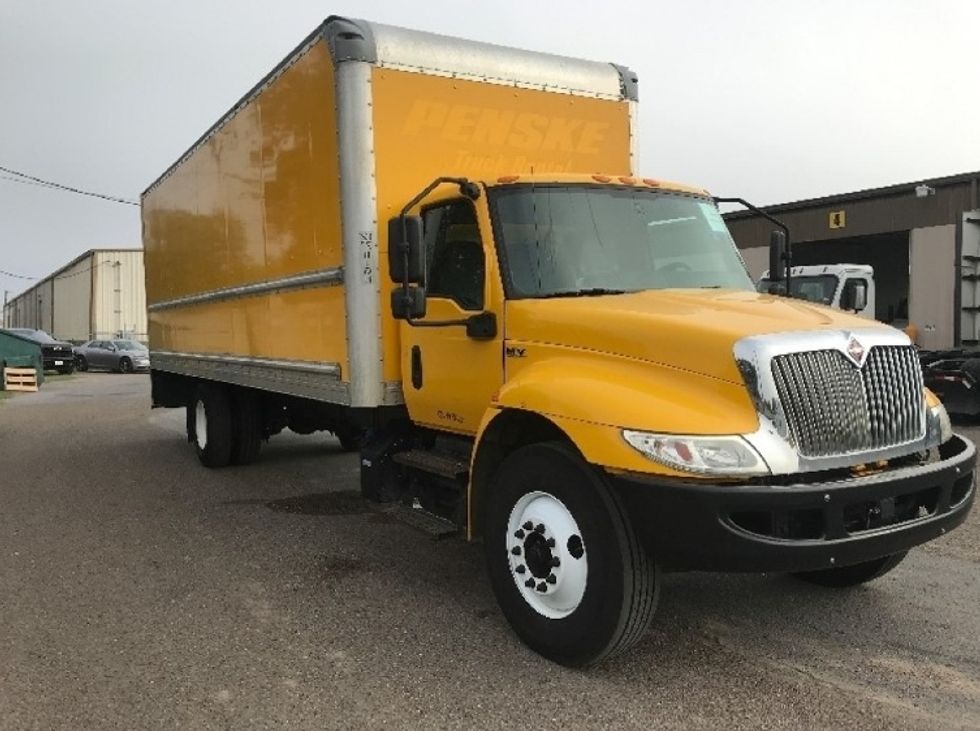 Medium Duty Box Truck-Light and Medium Duty Trucks-International-2021-MV607-San Antonio-TX-230,761\n\t\tmiles-$ 36,250 - Image 1