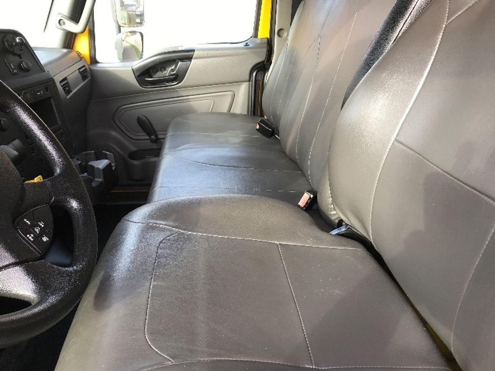 Medium Duty Box Truck-Light and Medium Duty Trucks-International-2021-MV607-San Antonio-TX-230,761\n\t\tmiles-$ 36,250 - Image 19