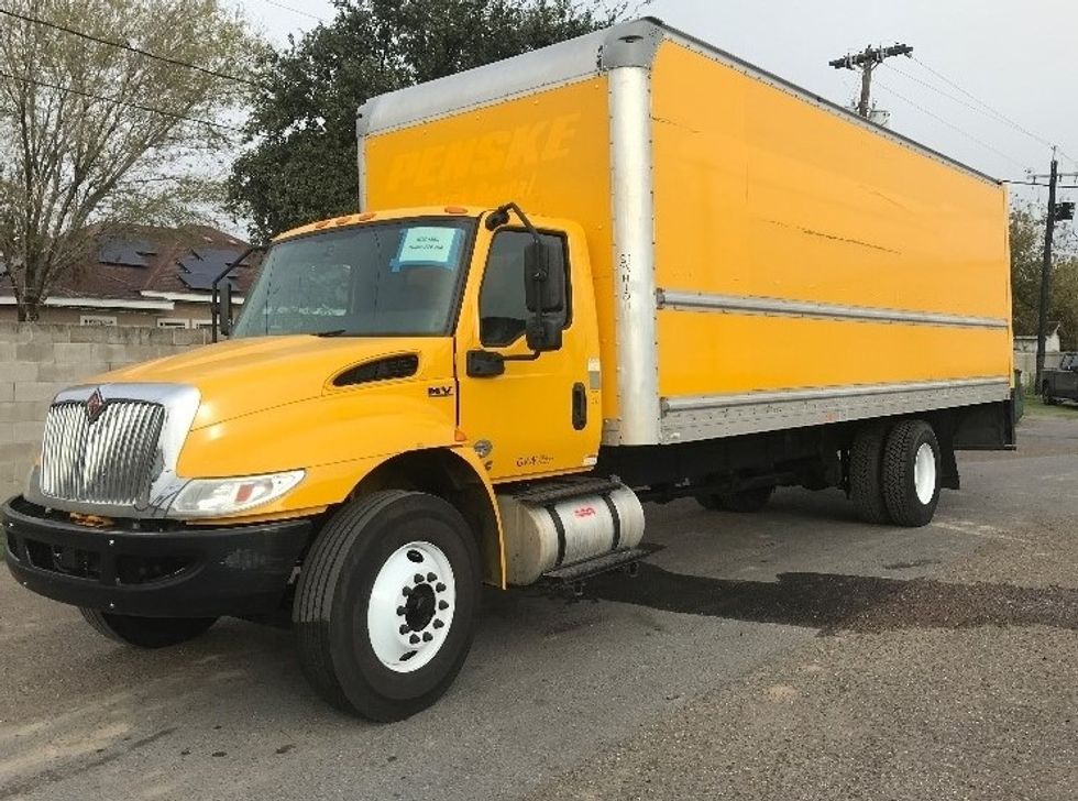 Medium Duty Box Truck-Light and Medium Duty Trucks-International-2021-MV607-San Antonio-TX-230,761\n\t\tmiles-$ 36,250 - Image 3