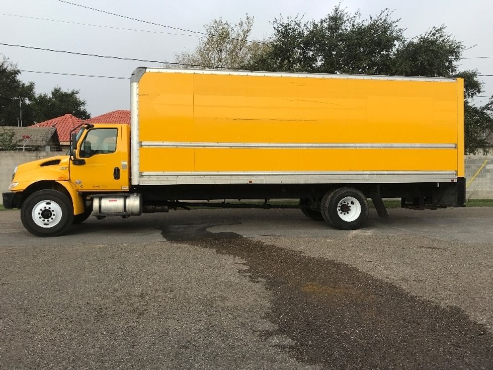 Medium Duty Box Truck-Light and Medium Duty Trucks-International-2021-MV607-San Antonio-TX-230,761\n\t\tmiles-$ 36,250 - Image 4
