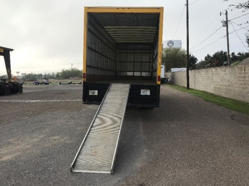 Medium Duty Box Truck-Light and Medium Duty Trucks-International-2021-MV607-San Antonio-TX-230,761\n\t\tmiles-$ 36,250 - Image 9