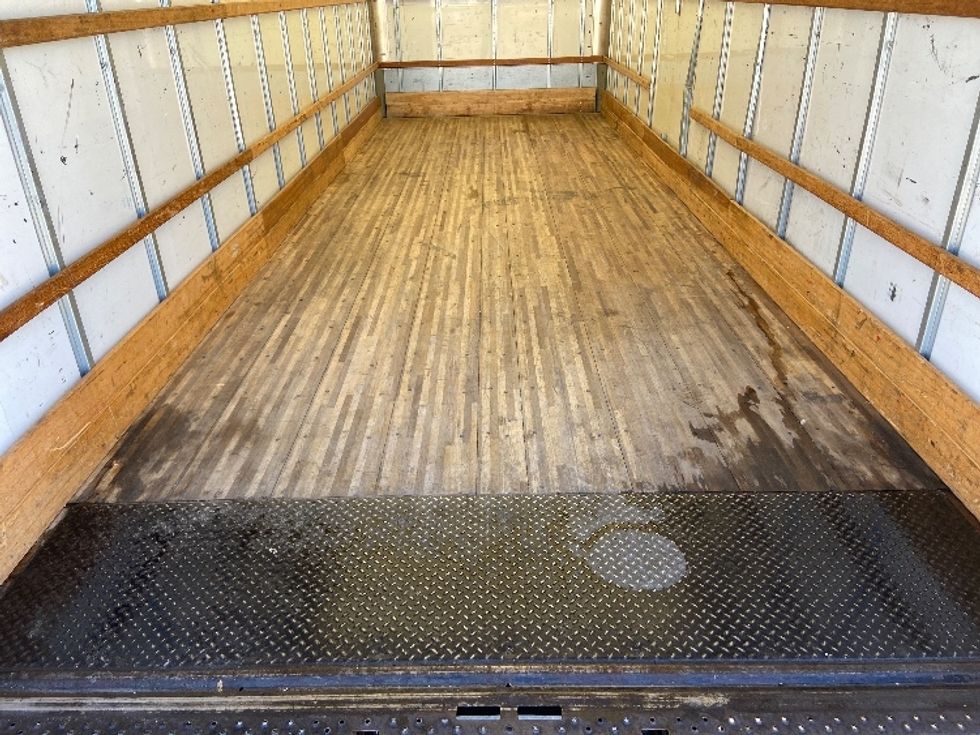 Medium Duty Box Truck-Light and Medium Duty Trucks-International-2021-MV607-San Antonio-TX-233,139\n\t\tmiles-$ 36,500 - Image 10