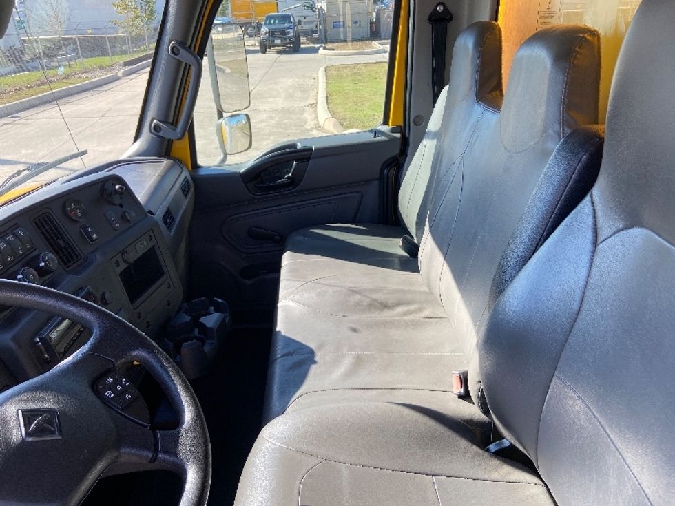 Medium Duty Box Truck-Light and Medium Duty Trucks-International-2021-MV607-San Antonio-TX-233,139\n\t\tmiles-$ 36,500 - Image 19