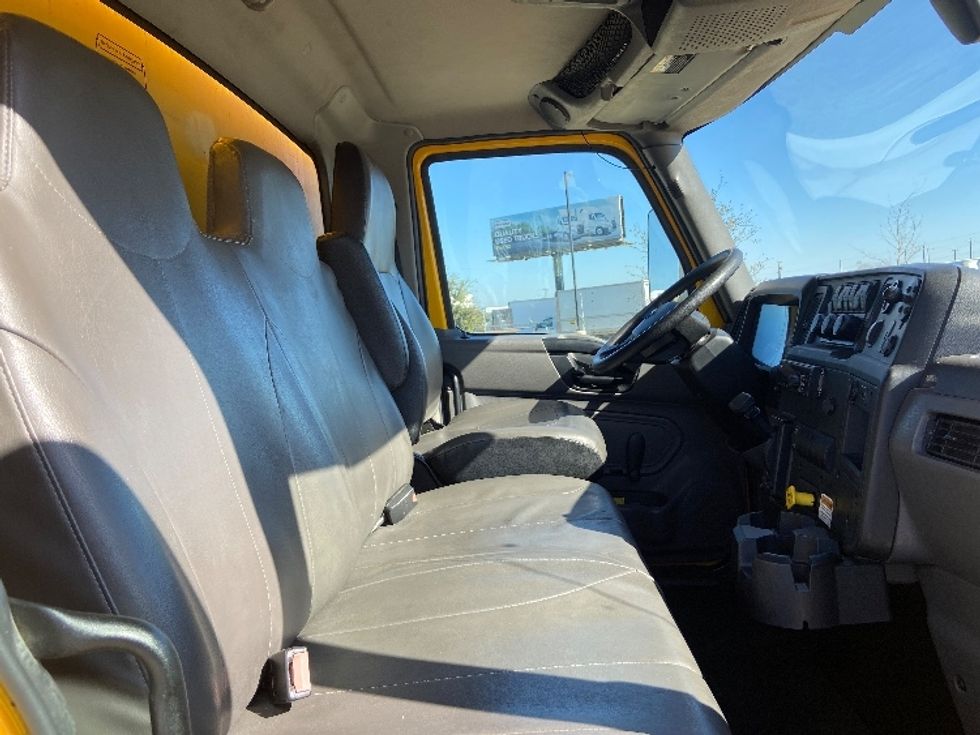 Medium Duty Box Truck-Light and Medium Duty Trucks-International-2021-MV607-San Antonio-TX-233,139\n\t\tmiles-$ 36,500 - Image 22