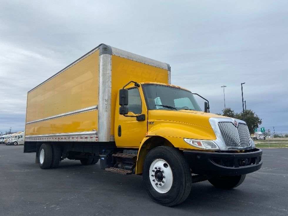 Medium Duty Box Truck-Light and Medium Duty Trucks-International-2021-MV607-San Antonio-TX-233,926\n\t\tmiles-$ 37,250 - Image 1