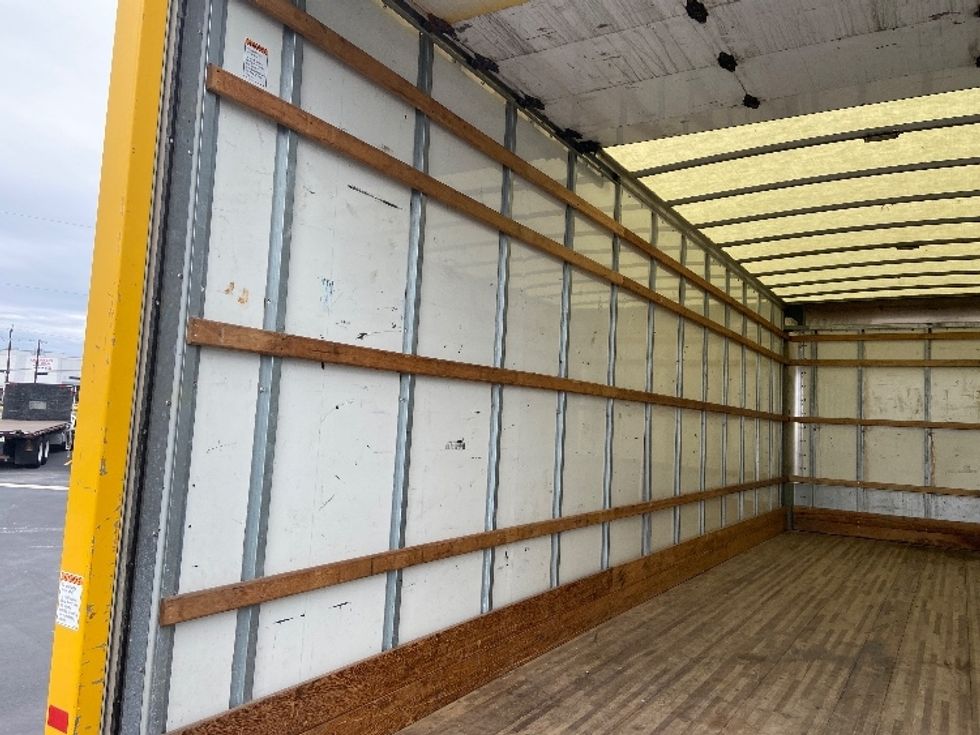 Medium Duty Box Truck-Light and Medium Duty Trucks-International-2021-MV607-San Antonio-TX-233,926\n\t\tmiles-$ 37,250 - Image 11