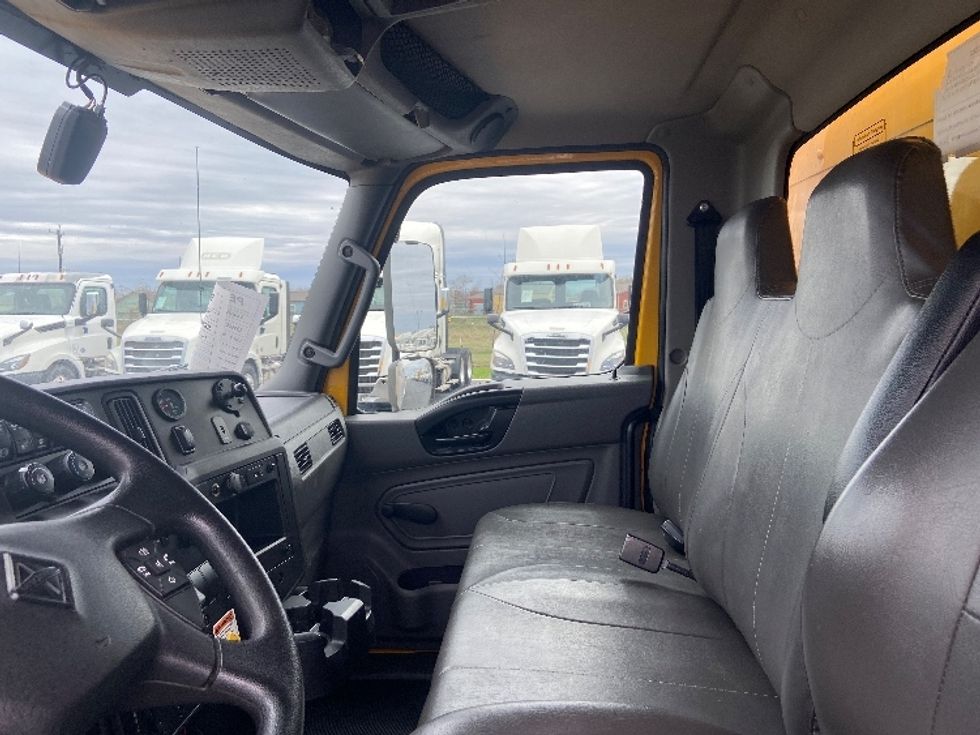 Medium Duty Box Truck-Light and Medium Duty Trucks-International-2021-MV607-San Antonio-TX-233,926\n\t\tmiles-$ 37,250 - Image 19