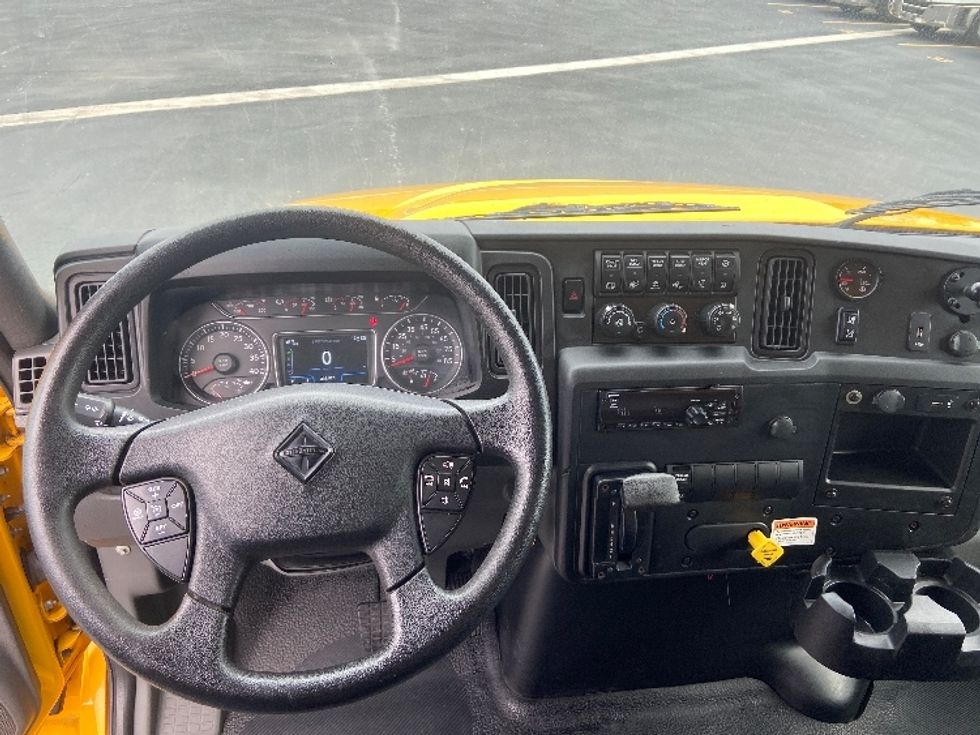 Medium Duty Box Truck-Light and Medium Duty Trucks-International-2021-MV607-San Antonio-TX-233,926\n\t\tmiles-$ 37,250 - Image 18