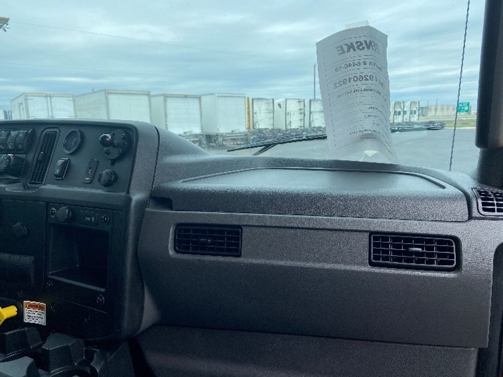 Medium Duty Box Truck-Light and Medium Duty Trucks-International-2021-MV607-San Antonio-TX-233,926\n\t\tmiles-$ 37,250 - Image 21