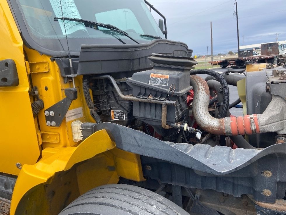 Medium Duty Box Truck-Light and Medium Duty Trucks-International-2021-MV607-San Antonio-TX-233,926\n\t\tmiles-$ 37,250 - Image 23