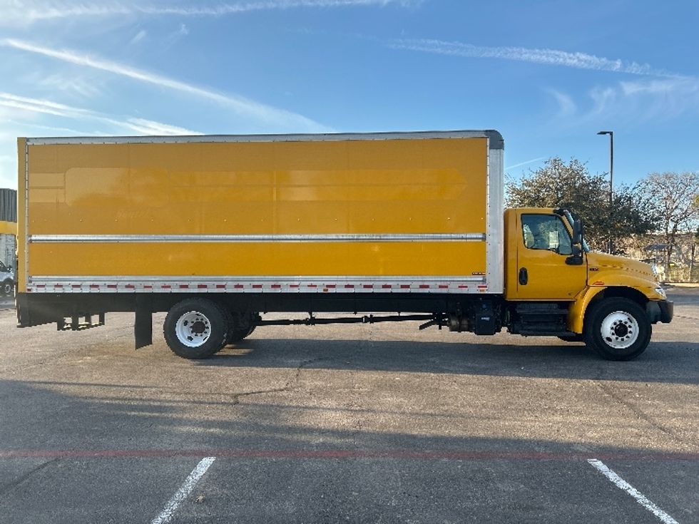Medium Duty Box Truck-Light and Medium Duty Trucks-International-2021-MV607-San Antonio-TX-246,514\n\t\tmiles-$ 33,750 - Image 15