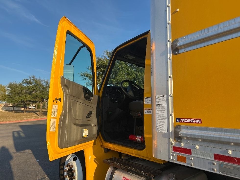 Medium Duty Box Truck-Light and Medium Duty Trucks-International-2021-MV607-San Antonio-TX-246,514\n\t\tmiles-$ 33,750 - Image 16