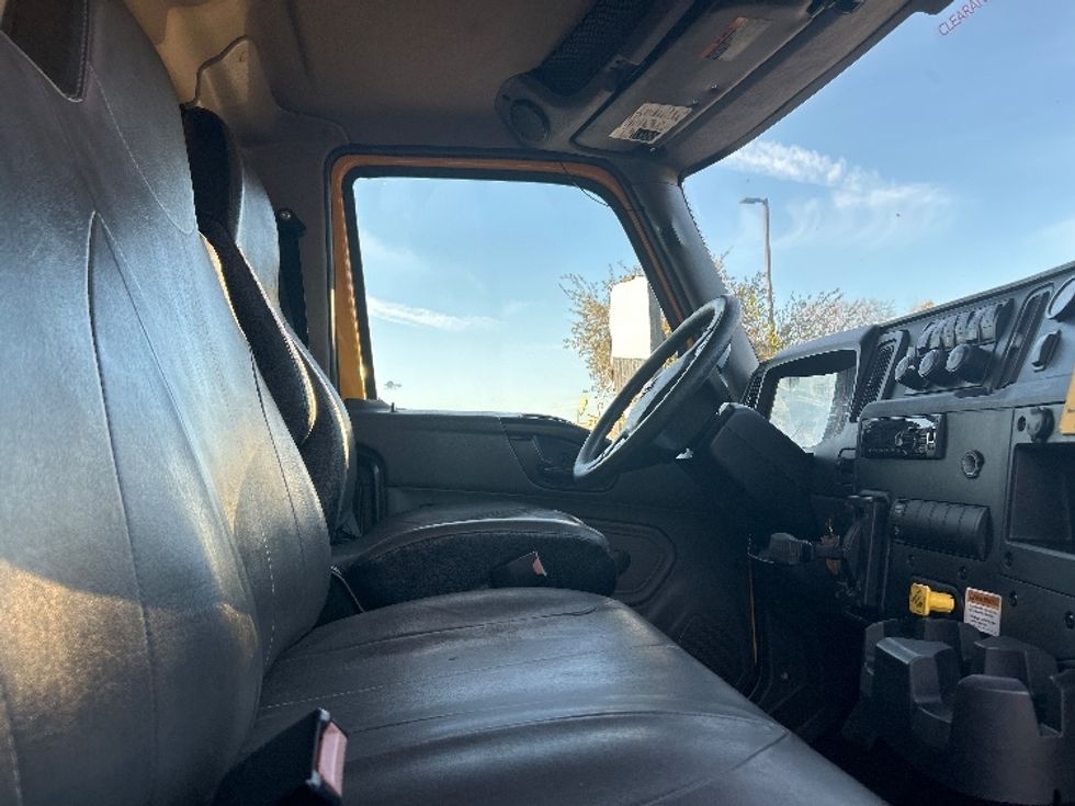 Medium Duty Box Truck-Light and Medium Duty Trucks-International-2021-MV607-San Antonio-TX-246,514\n\t\tmiles-$ 33,750 - Image 22
