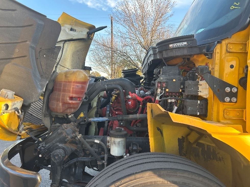 Medium Duty Box Truck-Light and Medium Duty Trucks-International-2021-MV607-San Antonio-TX-246,514\n\t\tmiles-$ 33,750 - Image 24