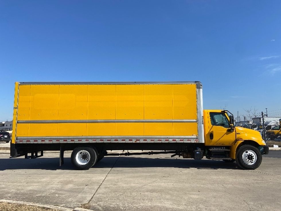 Medium Duty Box Truck-Light and Medium Duty Trucks-International-2021-MV607-San Antonio-TX-262,381\n\t\tmiles-$ 27,750 - Image 15