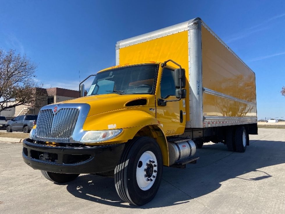 Medium Duty Box Truck-Light and Medium Duty Trucks-International-2021-MV607-San Antonio-TX-262,381\n\t\tmiles-$ 27,750 - Image 3