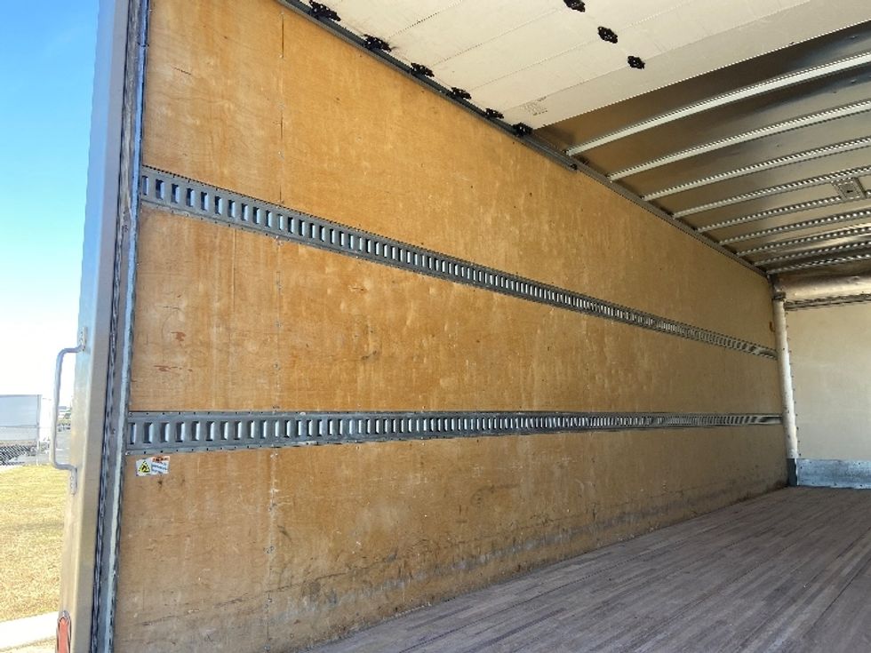 Medium Duty Box Truck-Light and Medium Duty Trucks-International-2021-MV607-San Antonio-TX-60,569\n\t\tmiles-$ 70,750 - Image 11