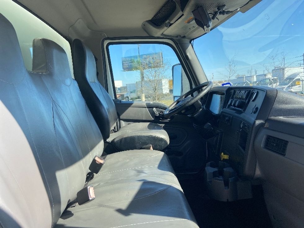 Medium Duty Box Truck-Light and Medium Duty Trucks-International-2021-MV607-San Antonio-TX-60,569\n\t\tmiles-$ 70,750 - Image 22