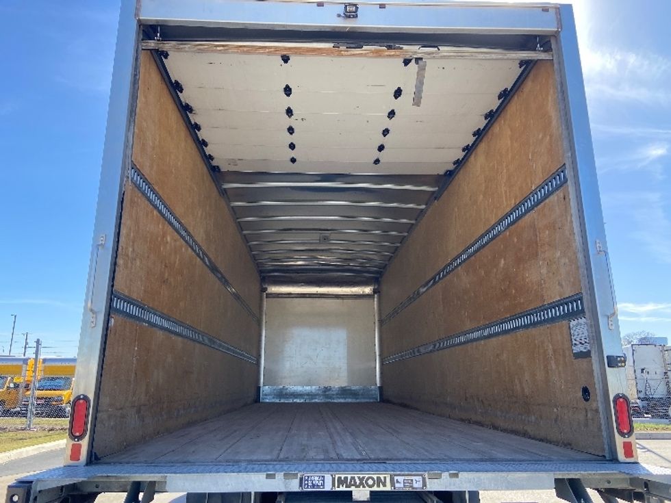 Medium Duty Box Truck-Light and Medium Duty Trucks-International-2021-MV607-San Antonio-TX-60,569\n\t\tmiles-$ 70,750 - Image 8