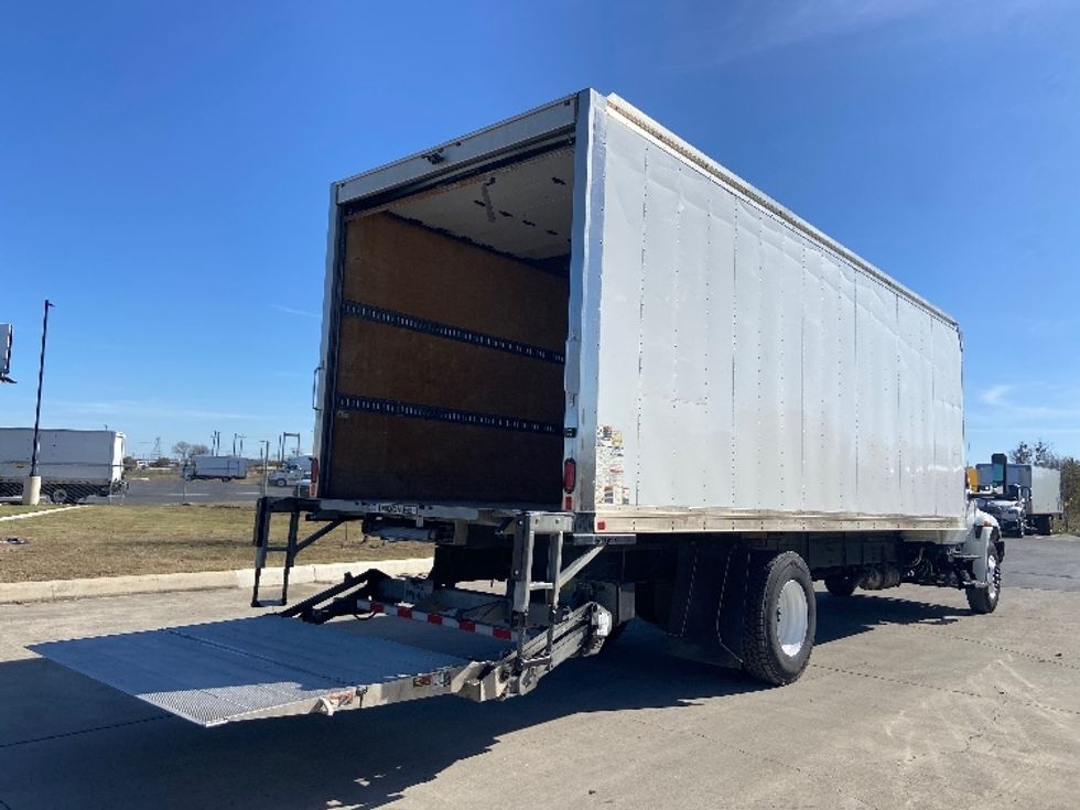 Medium Duty Box Truck-Light and Medium Duty Trucks-International-2021-MV607-San Antonio-TX-60,569\n\t\tmiles-$ 70,750 - Image 9