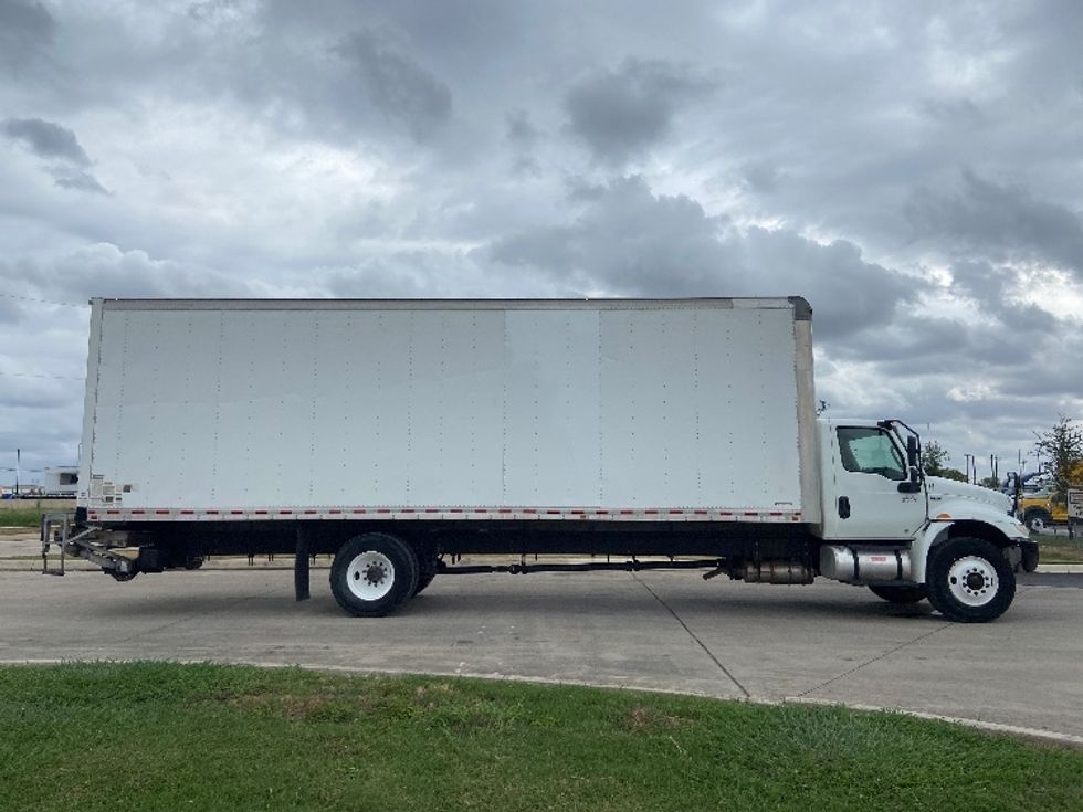 Medium Duty Box Truck-Light and Medium Duty Trucks-International-2021-MV607-San Antonio-TX-79,258\n\t\tmiles-$ 67,250 - Image 15
