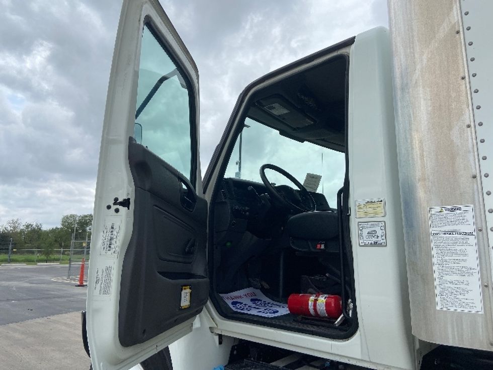 Medium Duty Box Truck-Light and Medium Duty Trucks-International-2021-MV607-San Antonio-TX-79,258\n\t\tmiles-$ 67,250 - Image 16