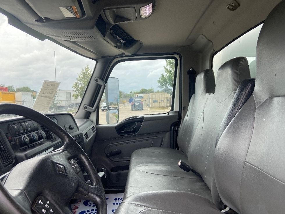 Medium Duty Box Truck-Light and Medium Duty Trucks-International-2021-MV607-San Antonio-TX-79,258\n\t\tmiles-$ 67,250 - Image 19