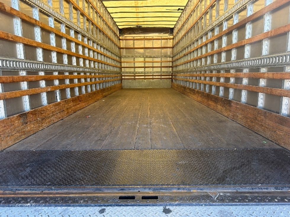 Medium Duty Box Truck-Light and Medium Duty Trucks-International-2021-MV607-San Antonio-TX-89,291\n\t\tmiles-$ 70,250 - Image 10