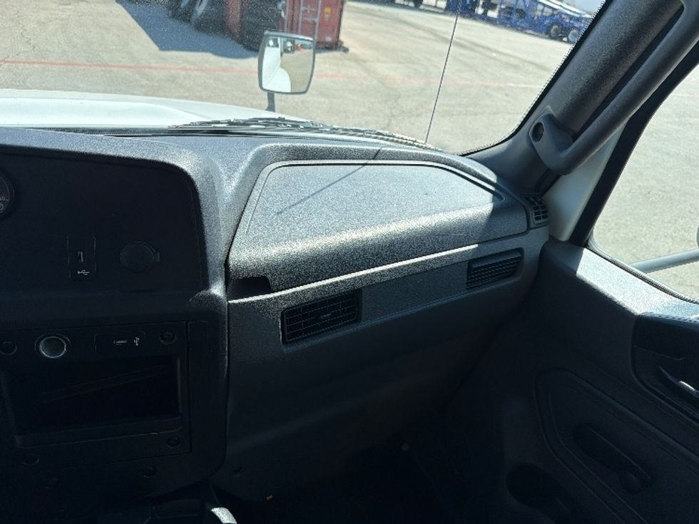 Medium Duty Box Truck-Light and Medium Duty Trucks-International-2021-MV607-San Antonio-TX-89,291\n\t\tmiles-$ 70,250 - Image 21