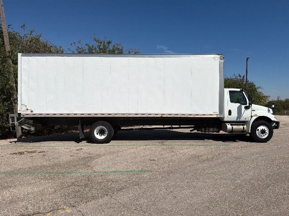 Medium Duty Box Truck-Light and Medium Duty Trucks-International-2021-MV607-San Antonio-TX-92,175\n\t\tmiles-$ 70,000 - Image 15