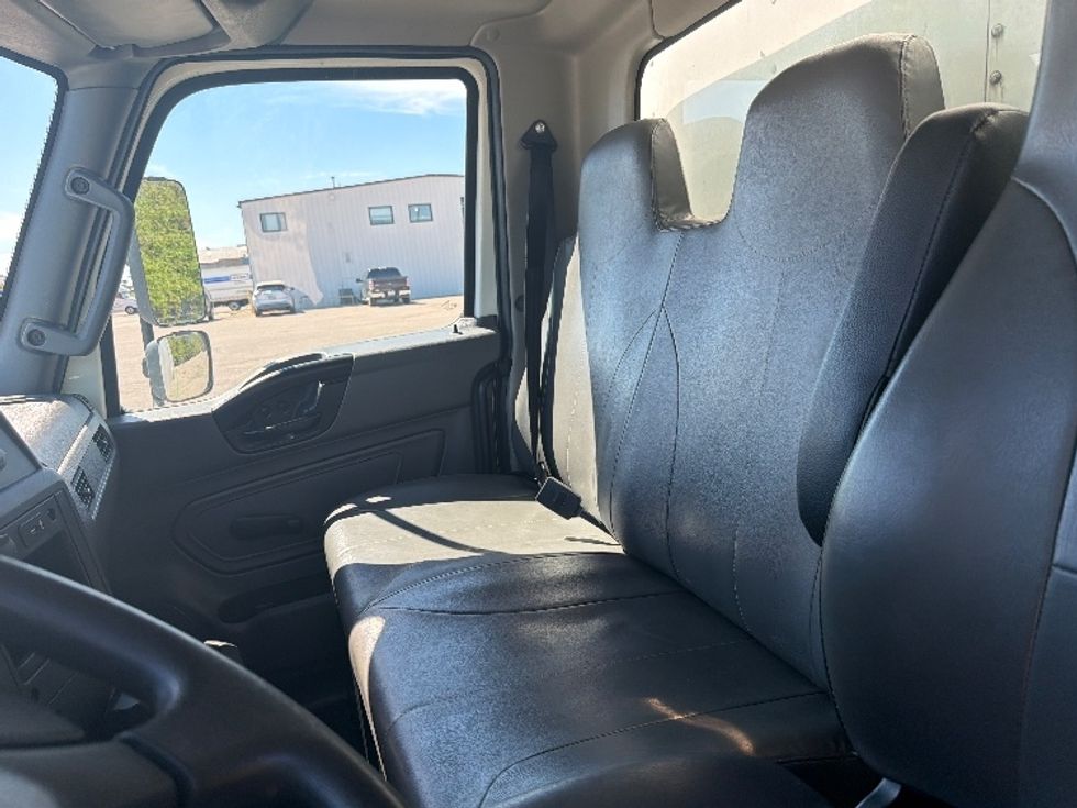 Medium Duty Box Truck-Light and Medium Duty Trucks-International-2021-MV607-San Antonio-TX-92,175\n\t\tmiles-$ 70,000 - Image 19