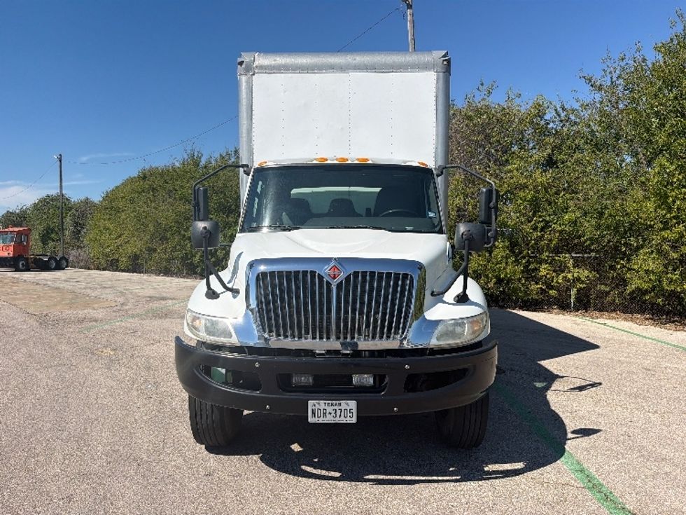 Medium Duty Box Truck-Light and Medium Duty Trucks-International-2021-MV607-San Antonio-TX-92,175\n\t\tmiles-$ 70,000 - Image 2